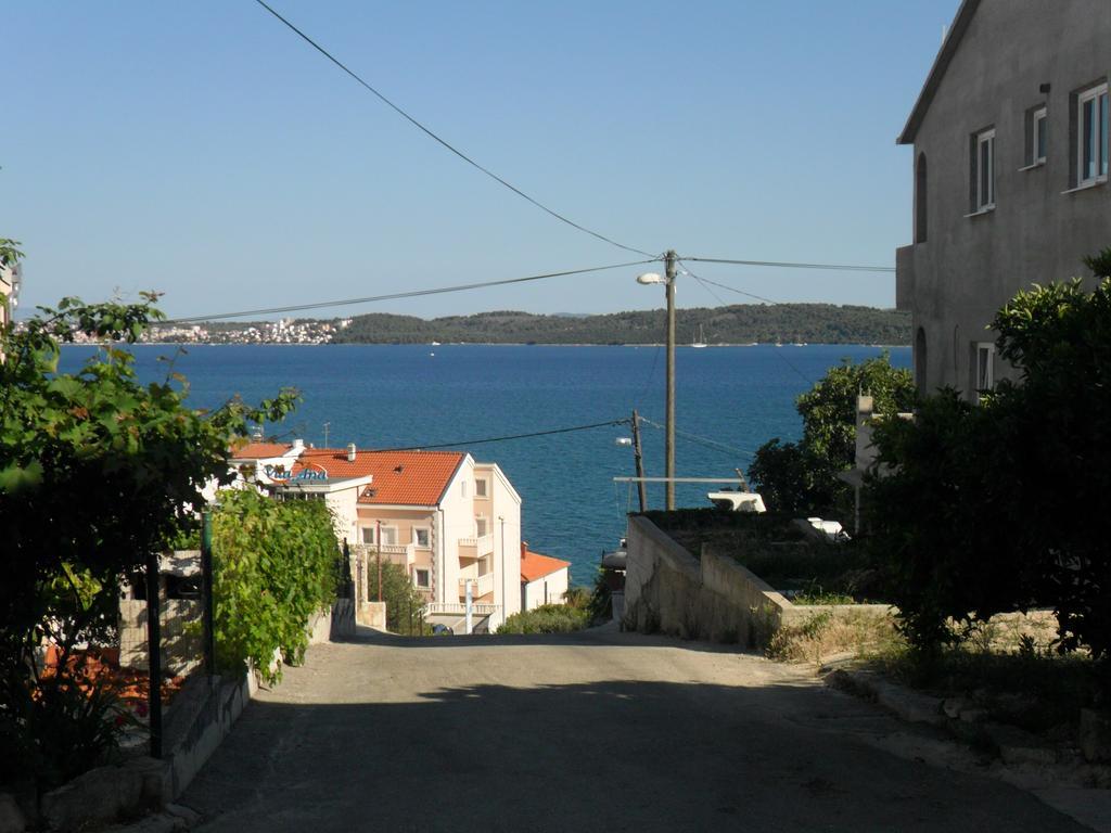 Apartments Valjan Trogir Buitenkant foto