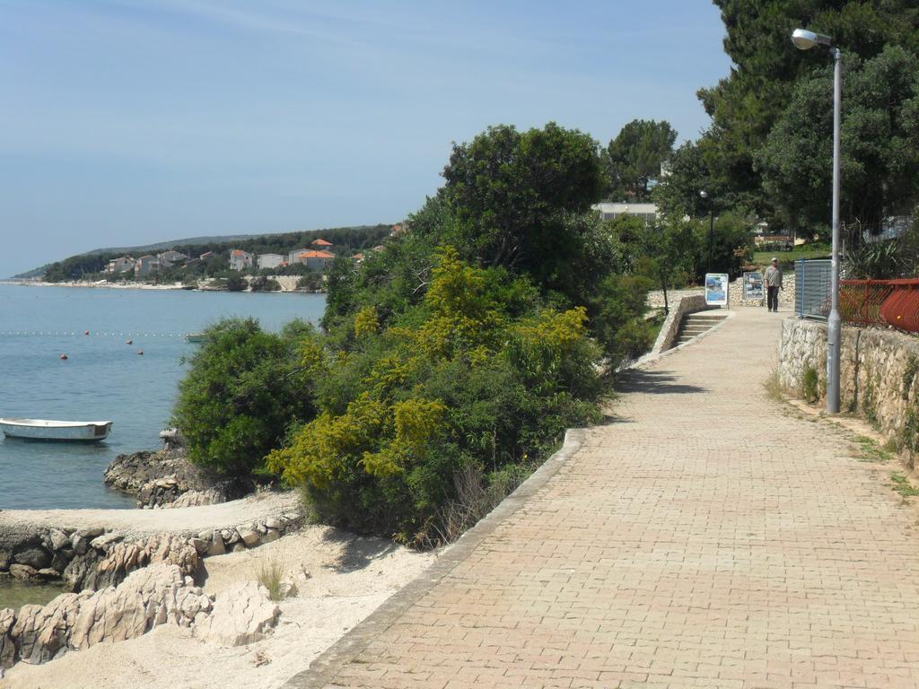 Apartments Valjan Trogir Buitenkant foto