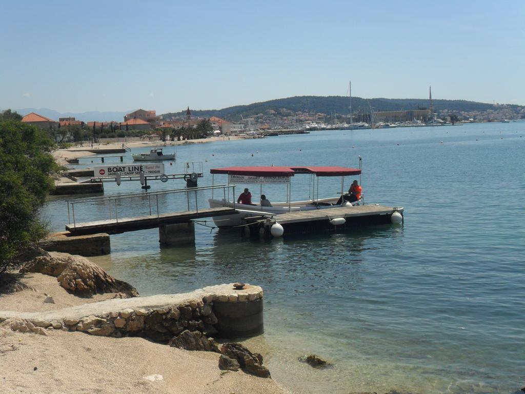 Apartments Valjan Trogir Buitenkant foto